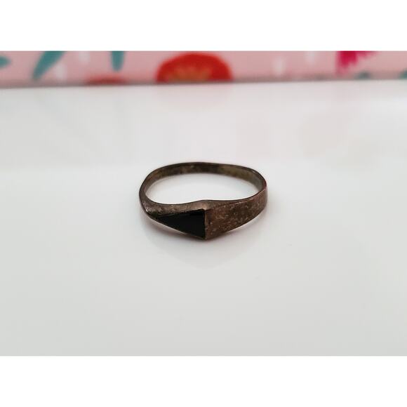 None and/or Unknown Jewelry - Vintage Silver Roman Finger Ring